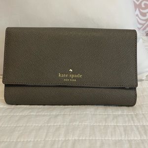 Kate Spade trifold wallet